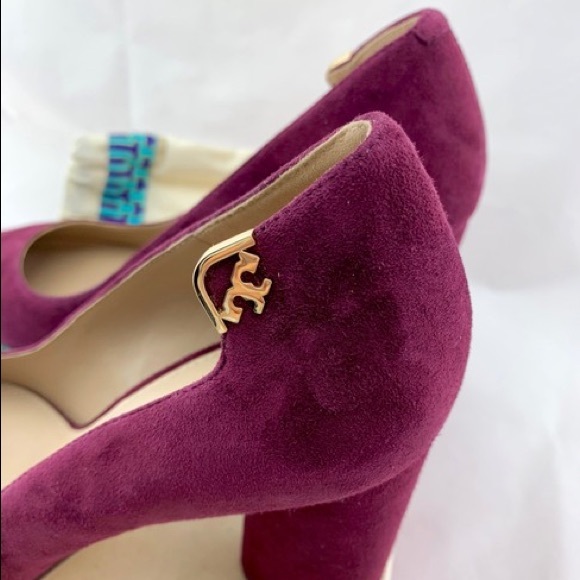 Women's Elizabeth Suede High Block Heel Pumps - Picture 8 of 11